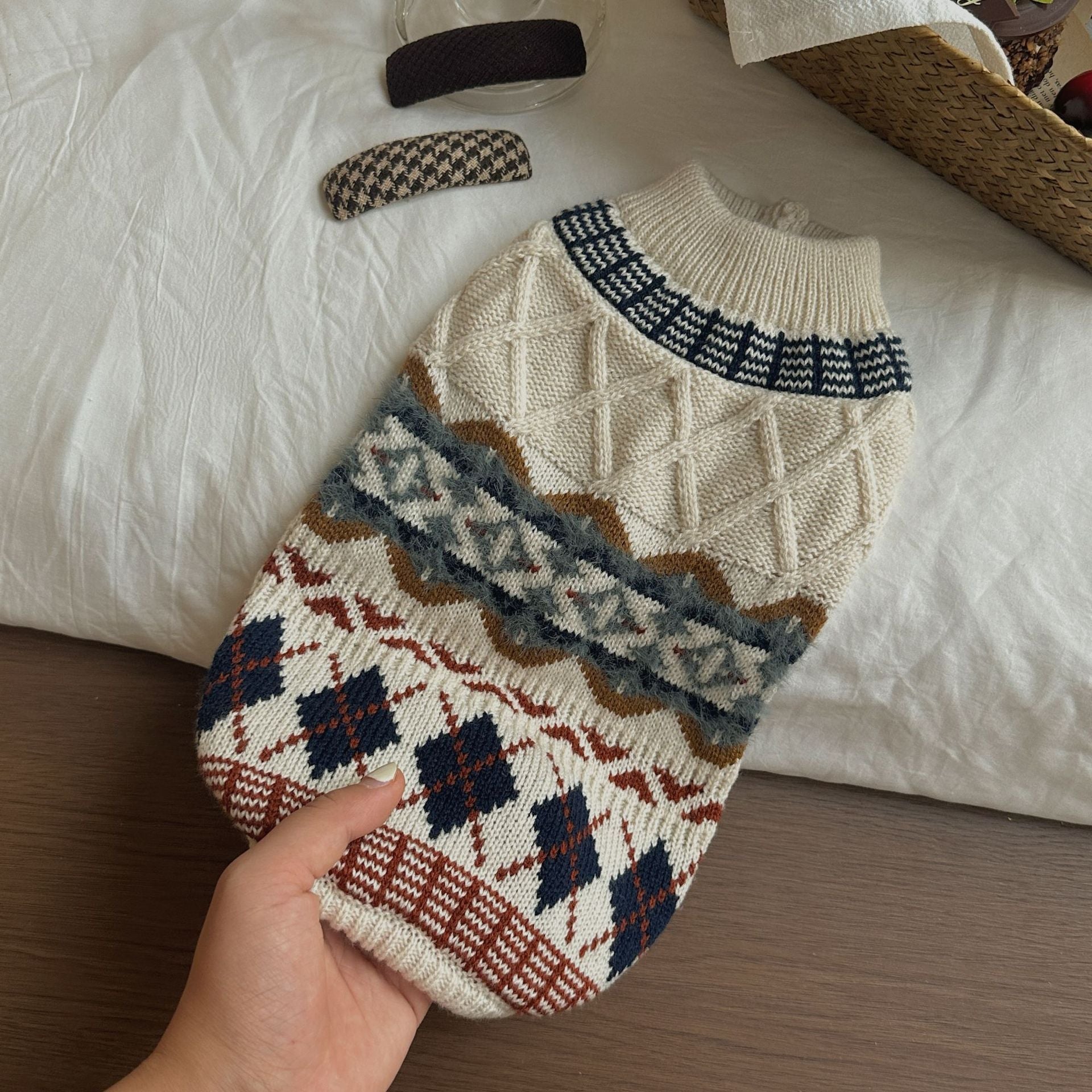 Autumn And Winter Pet Sweater Dog Clothes